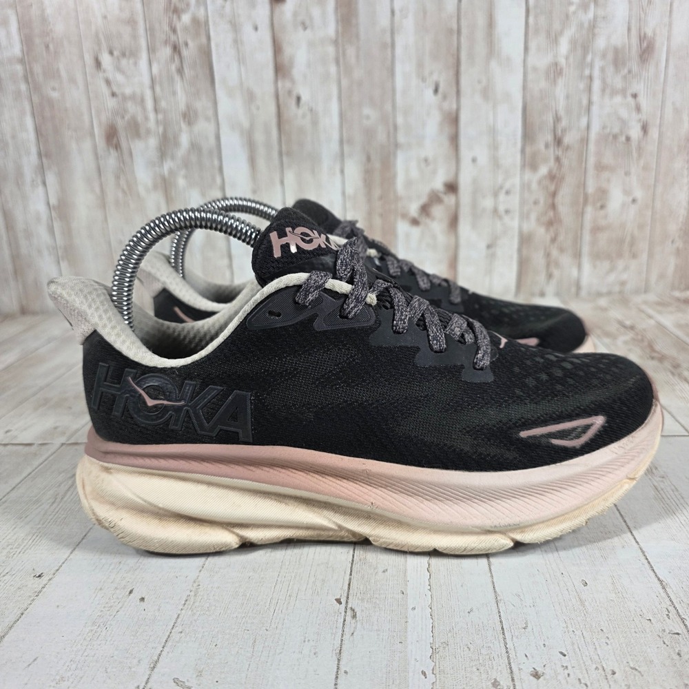 Hoka Clifton 9 Womens 6.5B Black Rose Gold Running Shoes 1127896-ONQ